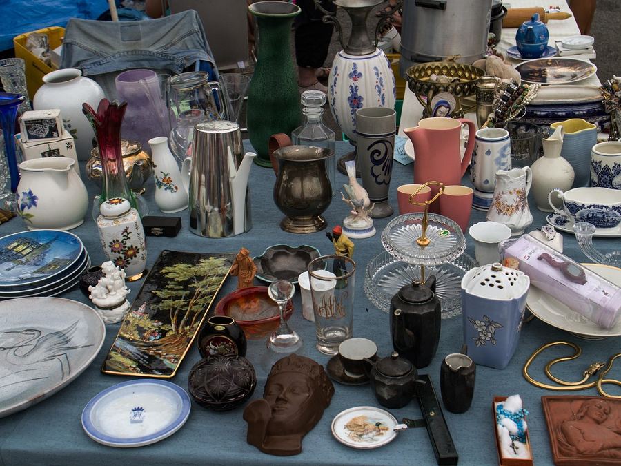 Stand de vide-grenier